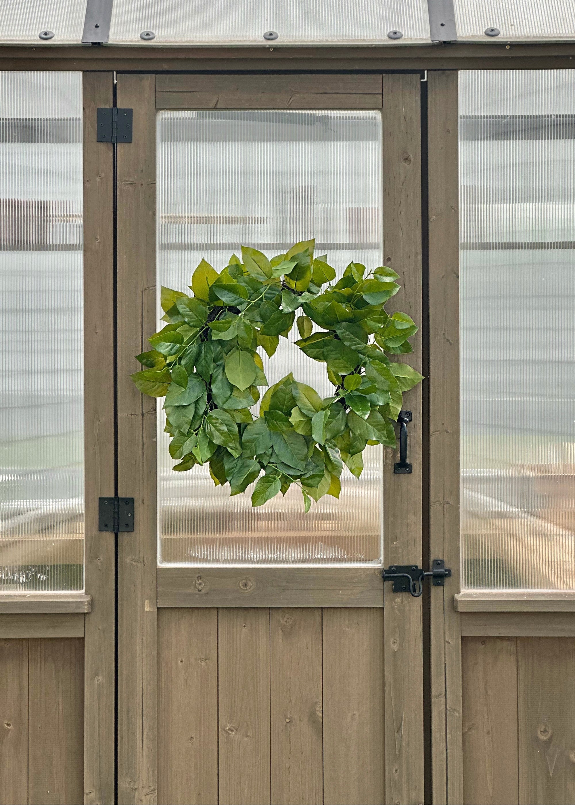 Real Touch Uv Treated Indoor/outdoor Salal Leaf Wreath for Door and Wall Decor
