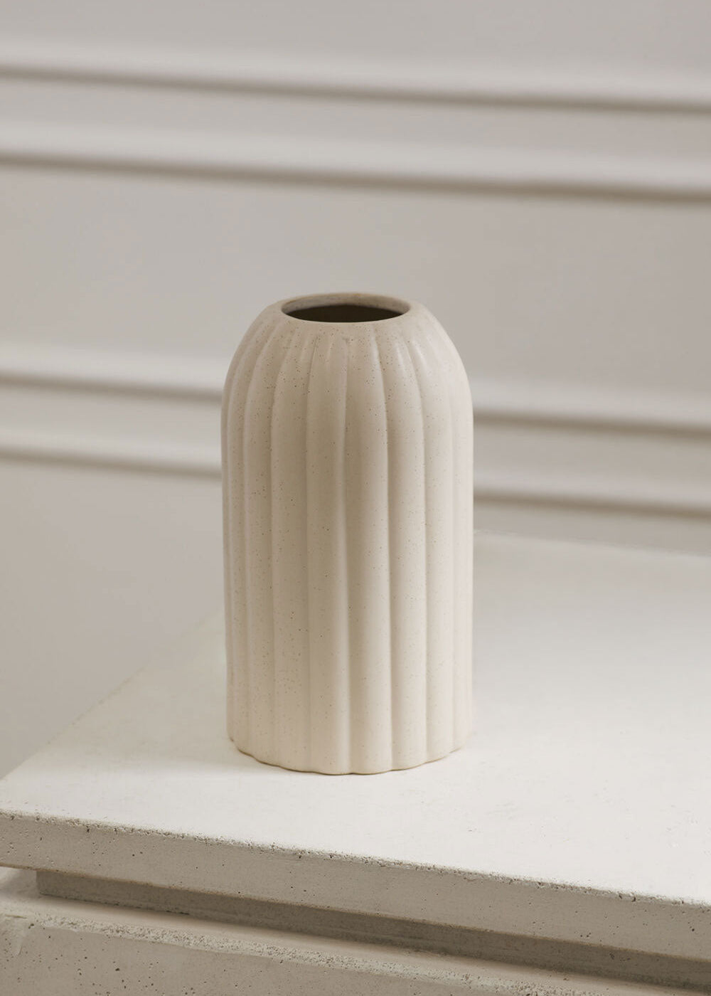 Rounded Cylinder Ceramic Ribbed Beige Cream Vase for Floral Styling