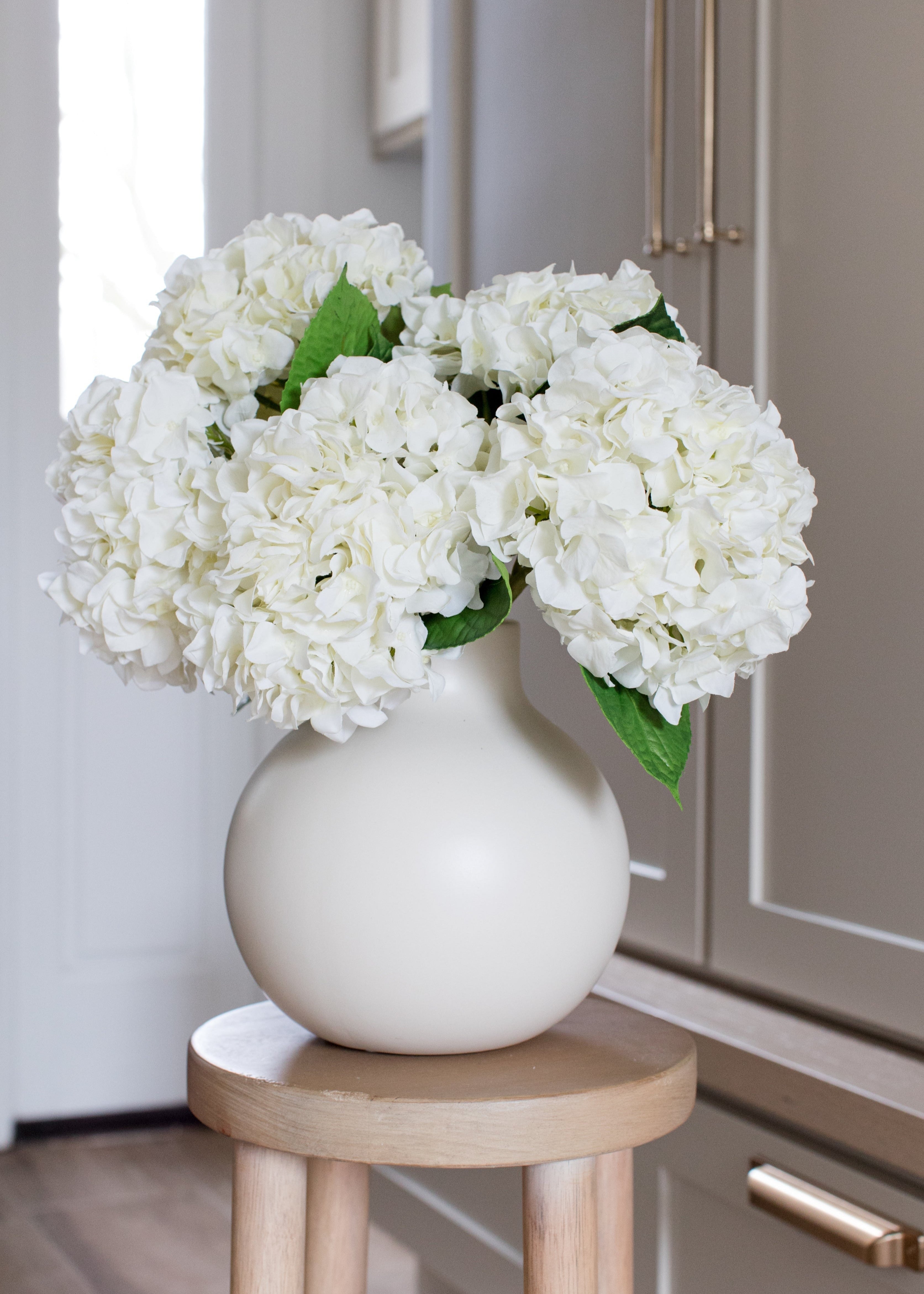 White Real Touch Hydrangea Stem for Vase Styling