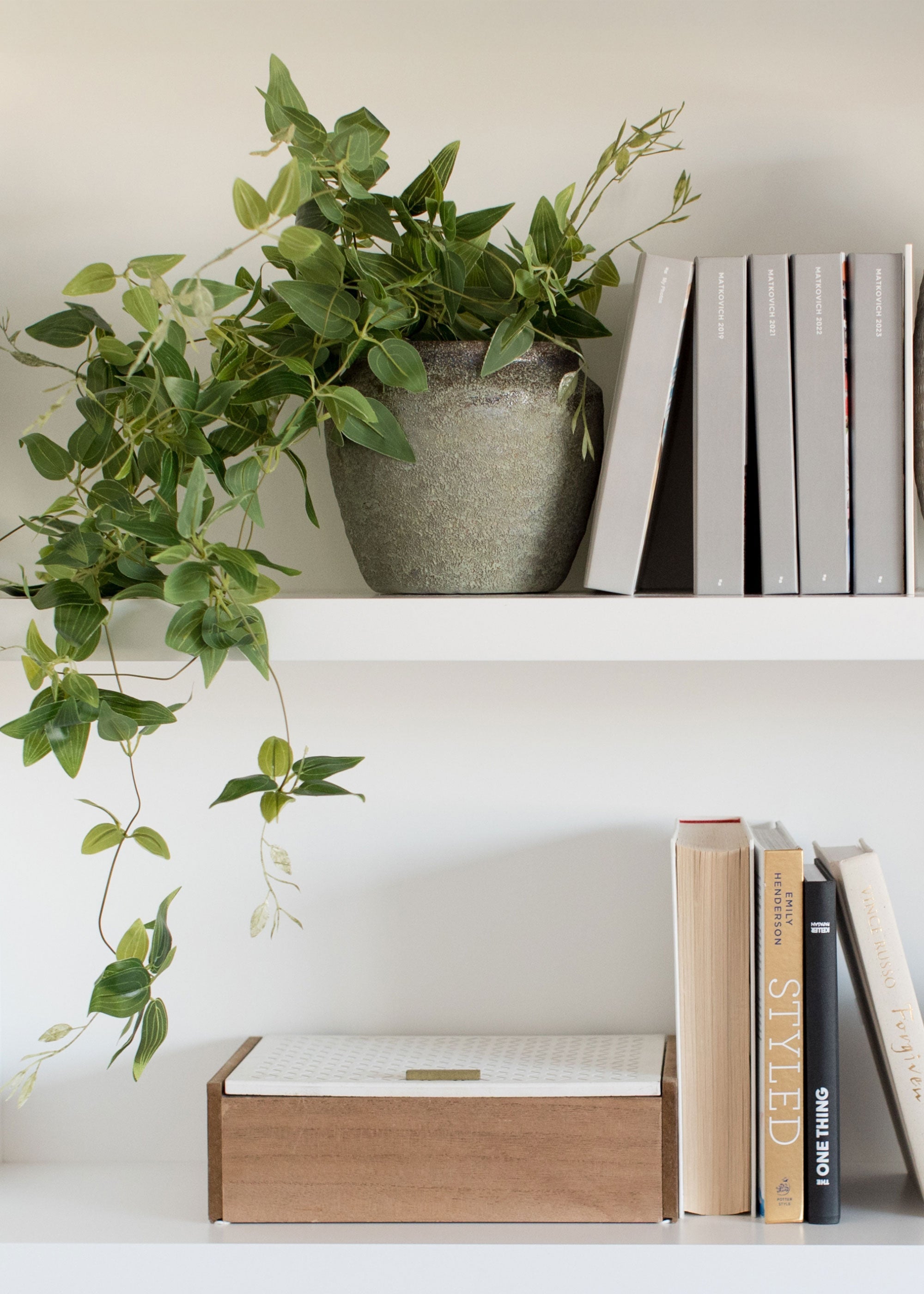 Faux Earthy Ceramic Planter for Planters and Shelves